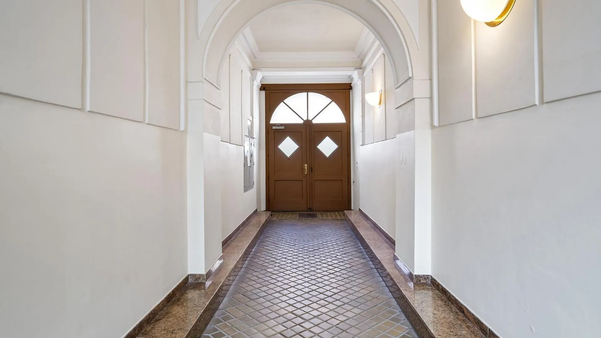 Nur 15 Minuten Ins Zentrum - Neu Renoviert Und Ruhig Gelegen Vienna