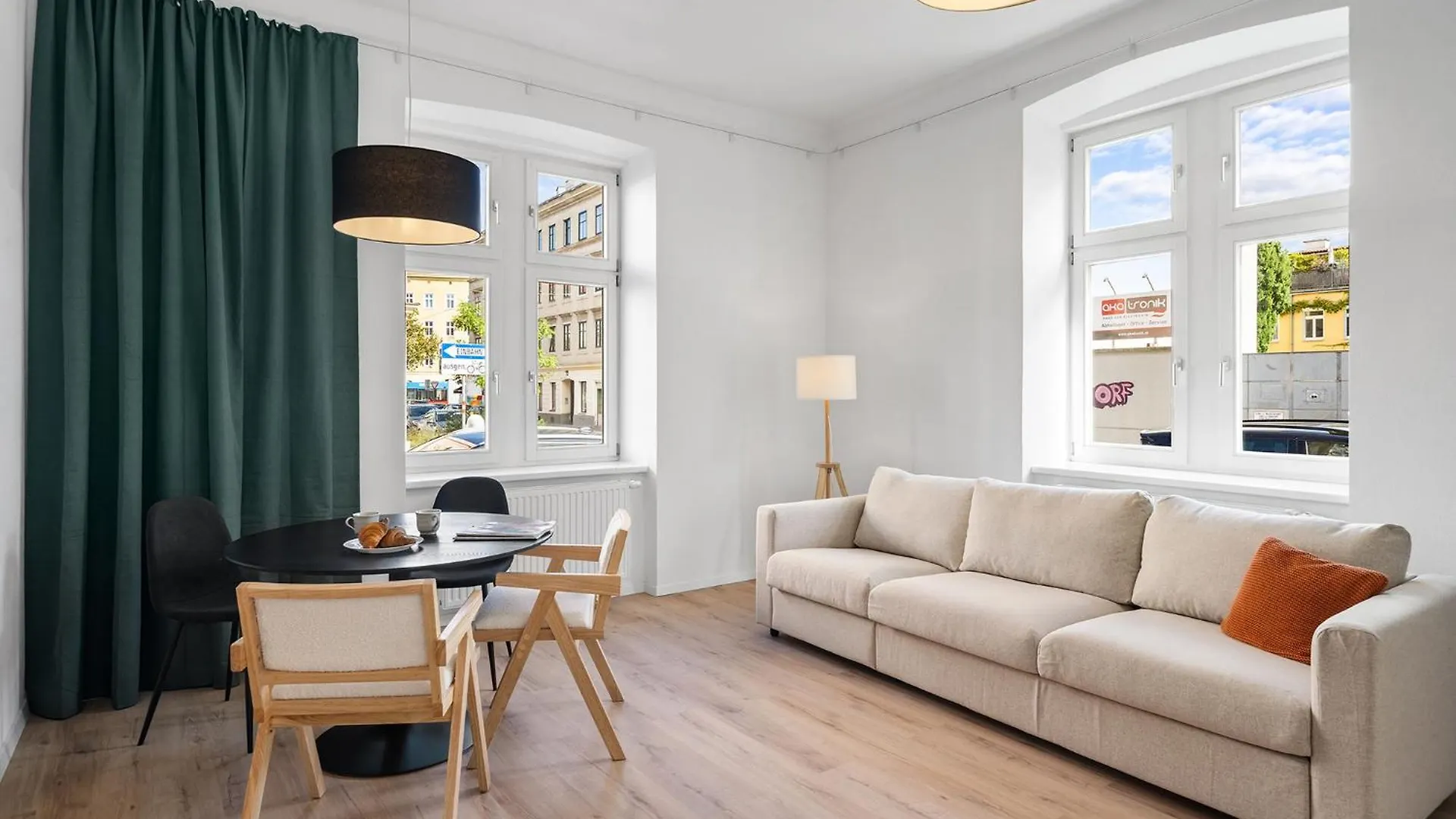 Nur 15 Minuten Ins Zentrum - Neu Renoviert Und Ruhig Gelegen Vienne Appartement